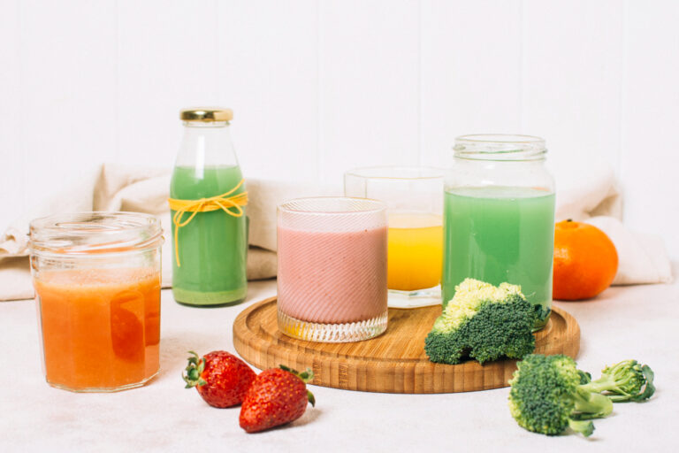 7 วัน 7 สี: ตารางดื่มน้ำสกัดเย็นฟื้นฟูร่างกายแบบองค์รวม